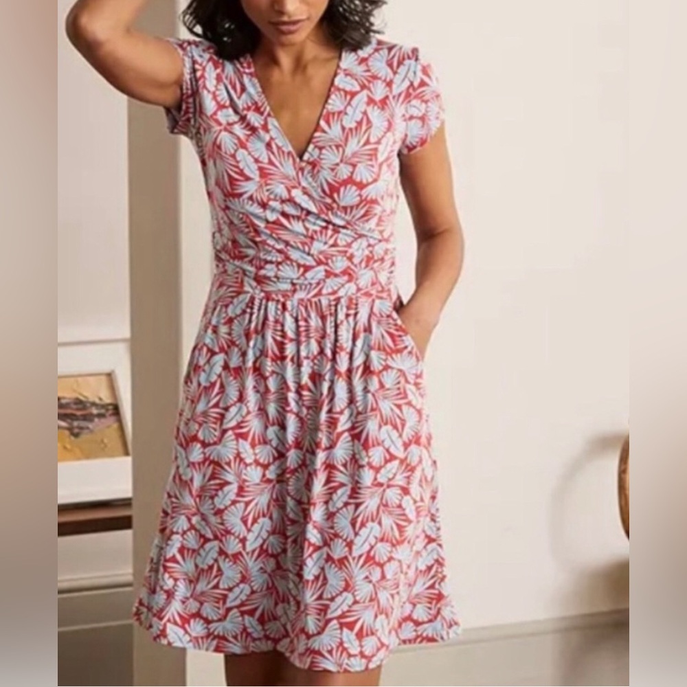 Boden Lola Jersey Faux Wrap Dress Size 16/18 Red Gray Leaf Print Pockets